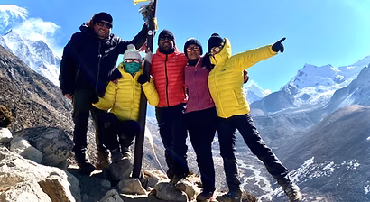 Trek camp de base Everest — illustration
